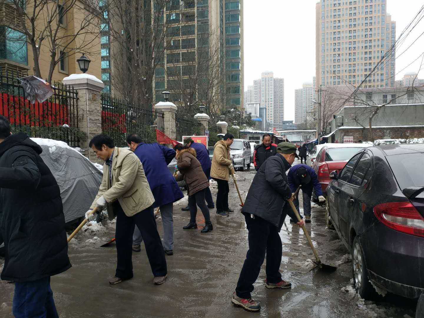 “以雪為令，御雪奮戰(zhàn)” 西安工業(yè)投資集團(tuán)再行動(dòng)